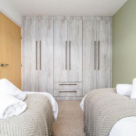 6 Guests - 3 Bedrooms - Free Wi-Fi - Manchester Zewnętrze zdjęcie